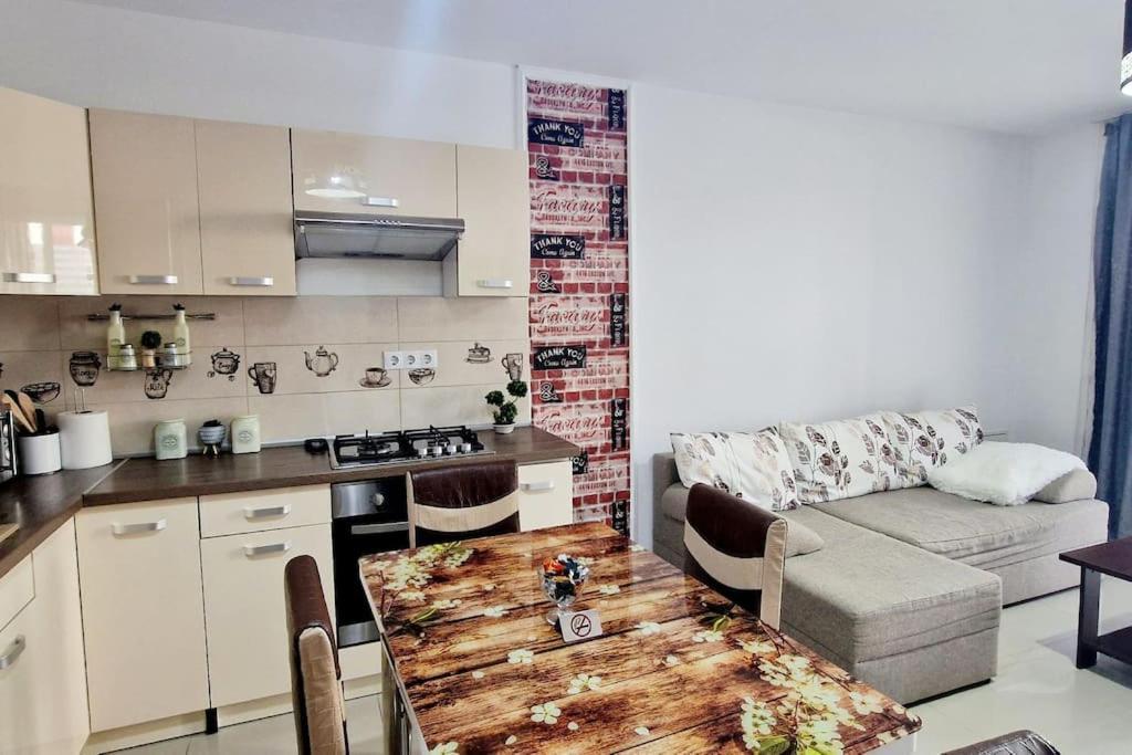 Flh - Garden Grill Escape Apartment Сибиу Екстериор снимка